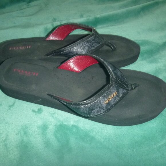 Coach NWOT - Picture 2 of 3